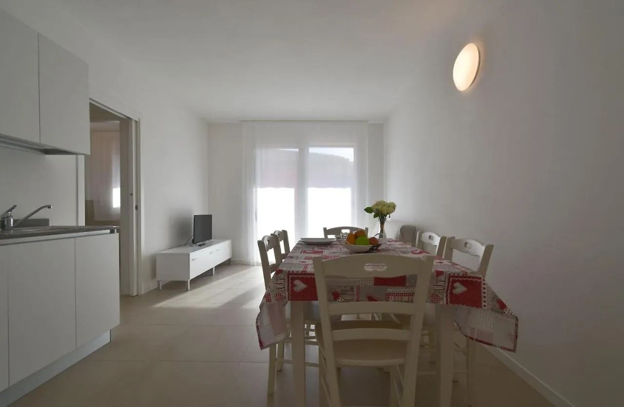 Residence Al Molo - Agenzia Cocal Caorle Aparthotel